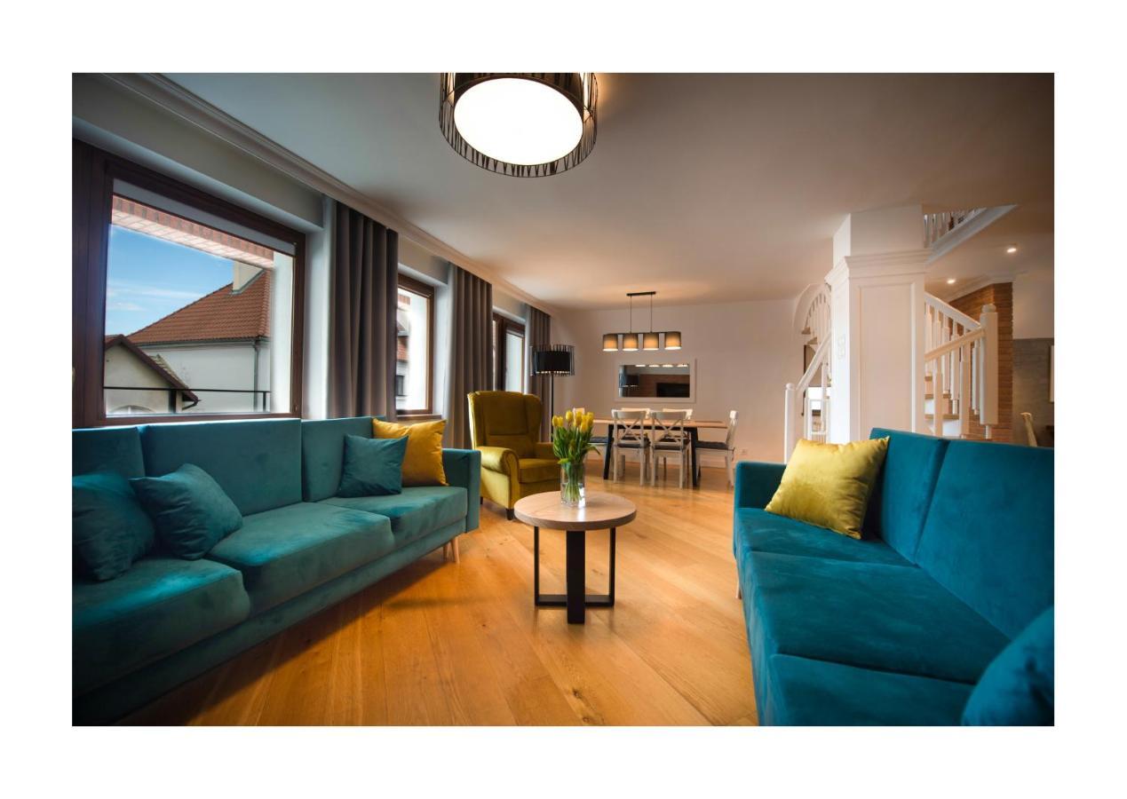 Hotel Nad Pisa بيش المظهر الخارجي الصورة