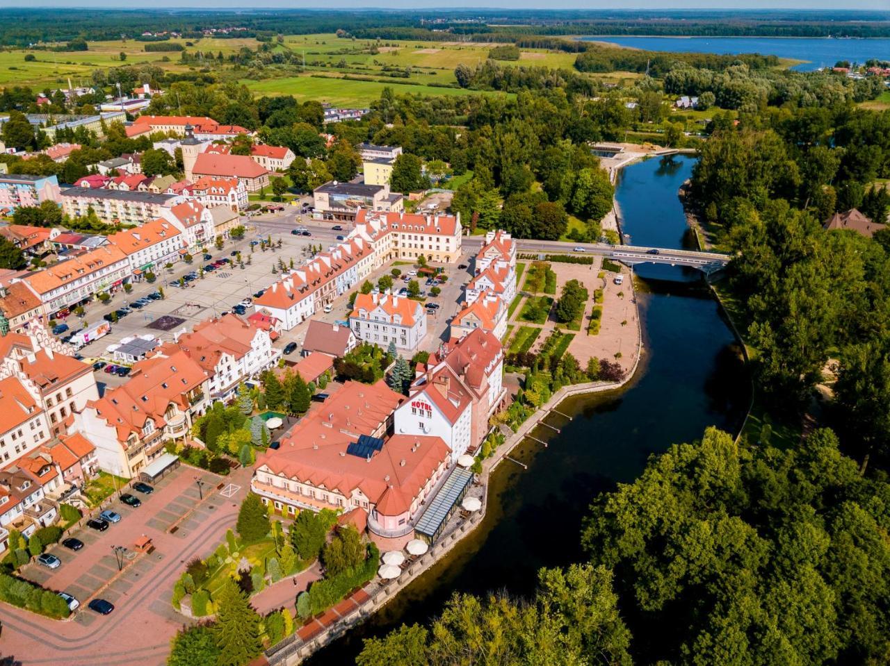 Hotel Nad Pisa بيش المظهر الخارجي الصورة